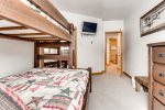 Twin over double bunk - Highlands Lodge 3 Bedroom 
